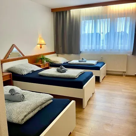 Bei Nuernberg, Fuer 3, 102 *