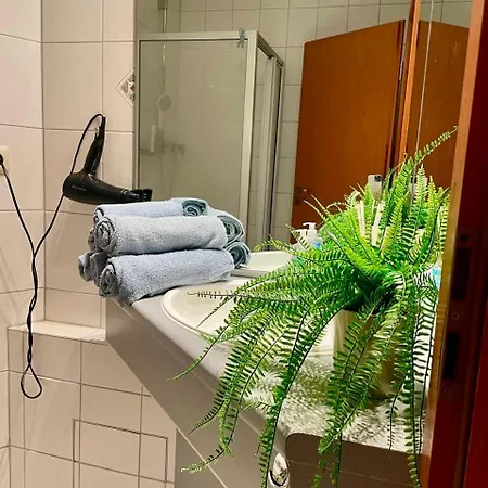 Bei Nuernberg, Fuer 3, 102 Apartman