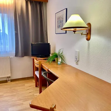 Apartment Bei Nuernberg, Fuer 3, 102 Schwanstetten